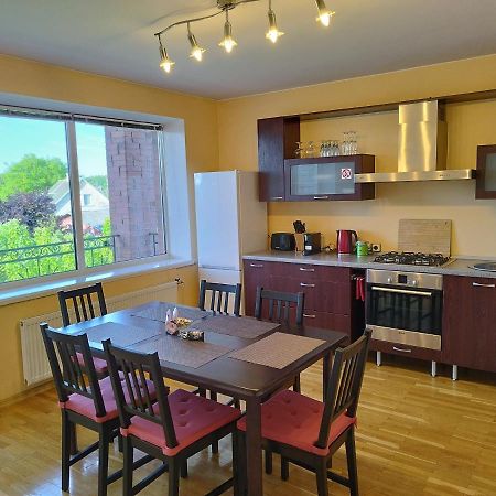 Spacious & Cozy Apartment With Forest View Zapyskis Екстер'єр фото