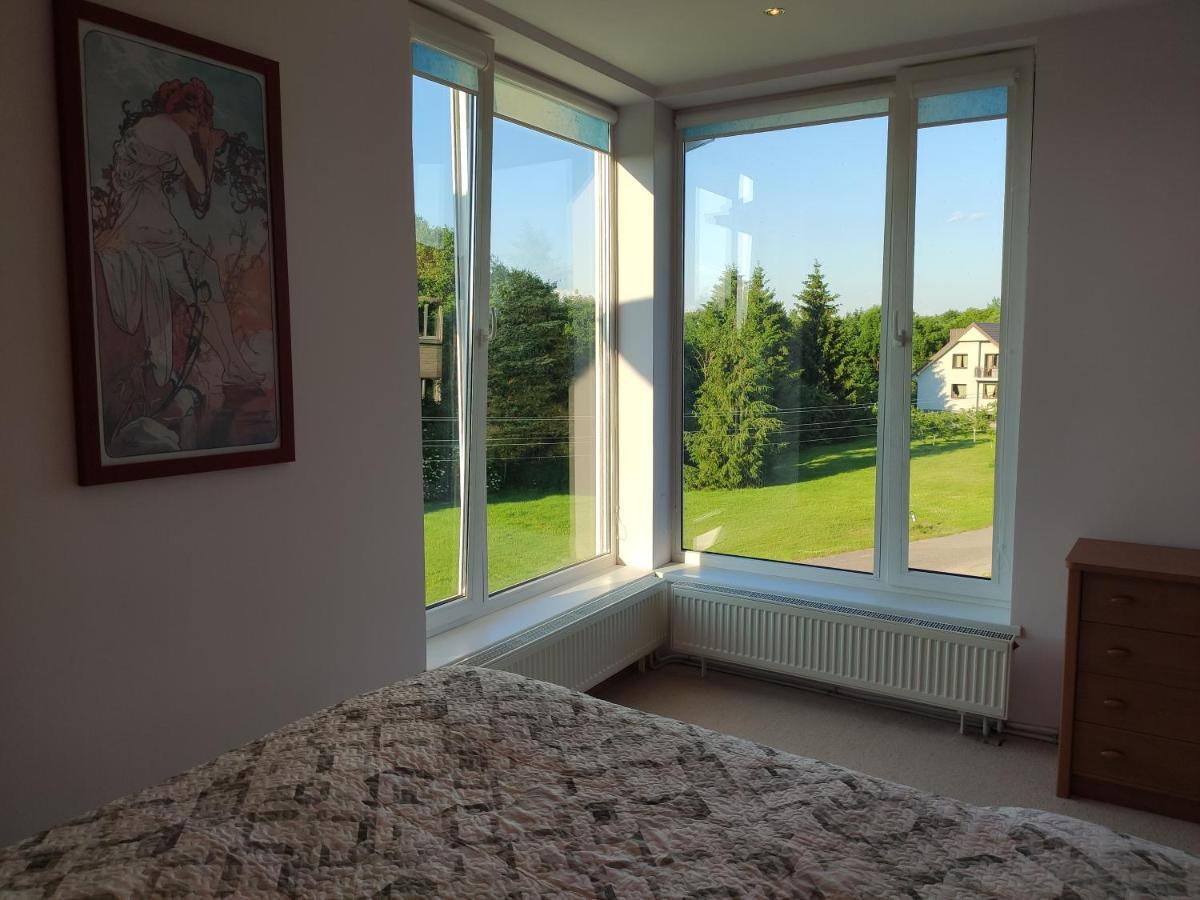 Spacious & Cozy Apartment With Forest View Zapyskis Екстер'єр фото