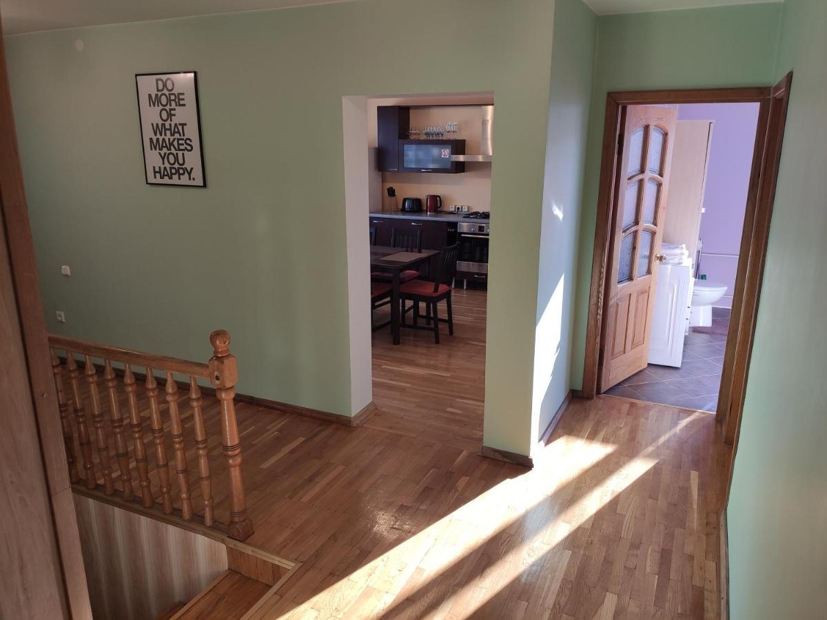 Spacious & Cozy Apartment With Forest View Zapyskis Екстер'єр фото