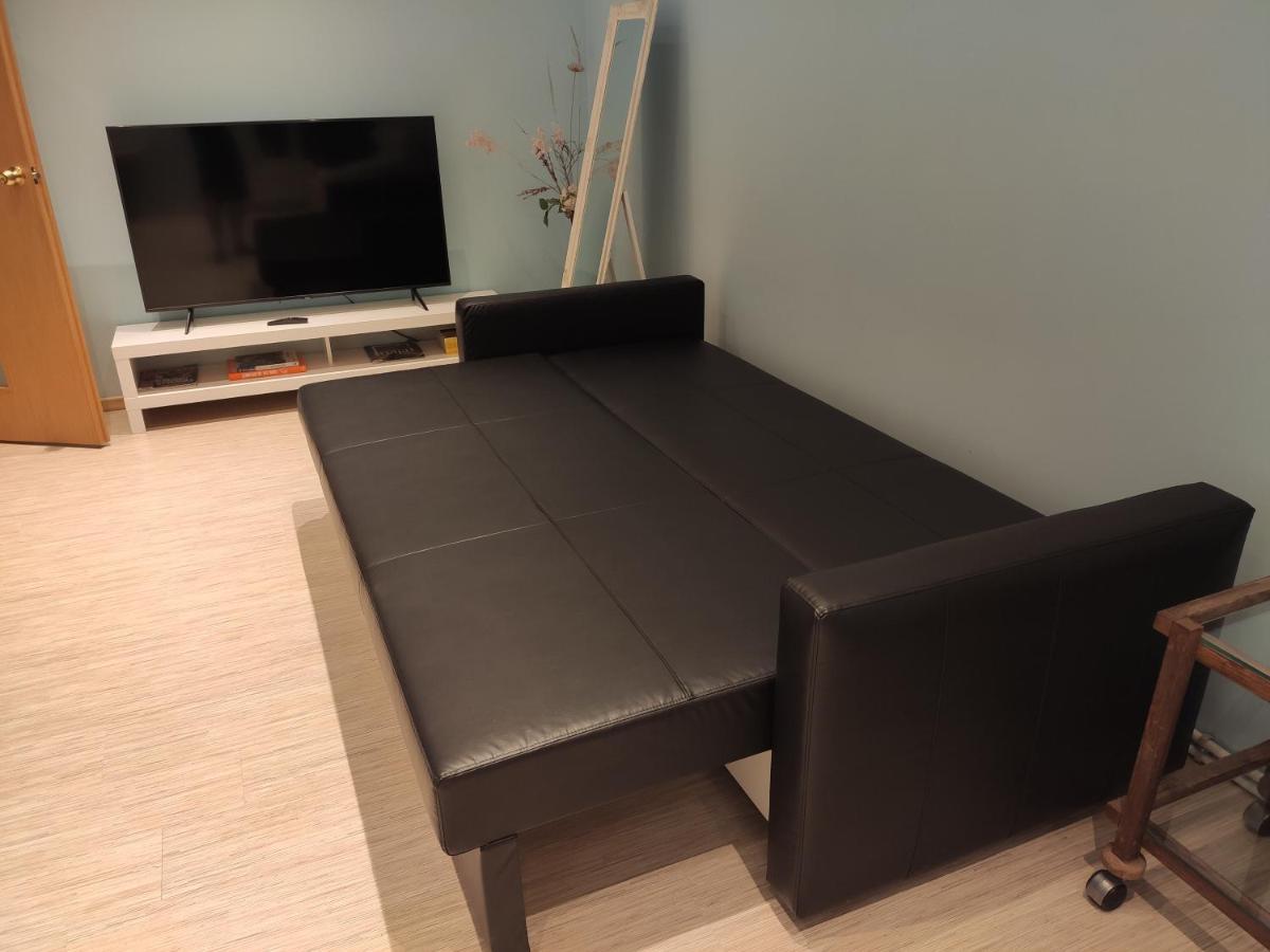 Spacious & Cozy Apartment With Forest View Zapyskis Екстер'єр фото