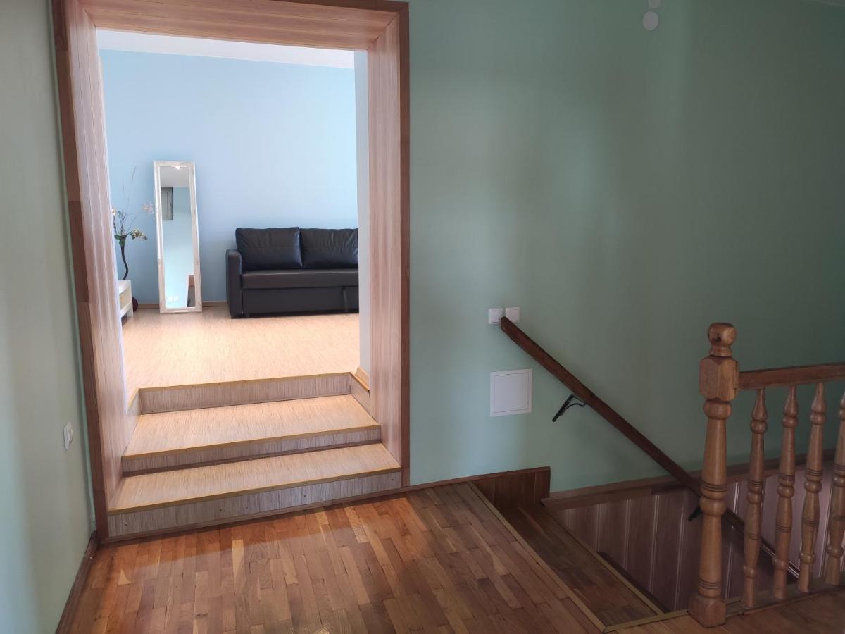 Spacious & Cozy Apartment With Forest View Zapyskis Екстер'єр фото